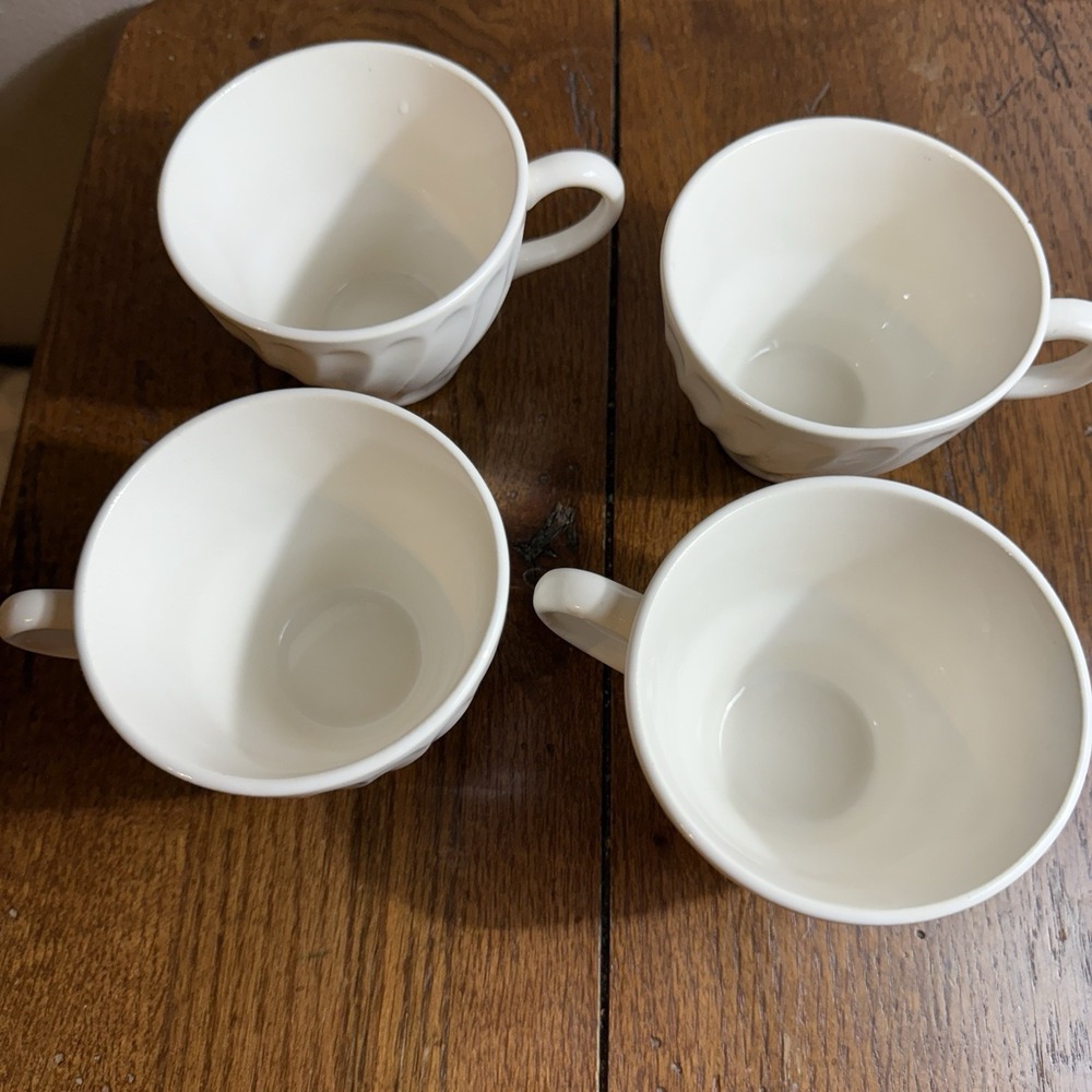 VTG 13 Piece Set-‎ White Swirl Unmarked-4 Fruit Bowls 4-Saucers-4 Mugs-1 Creamer - Picture 7 of 16